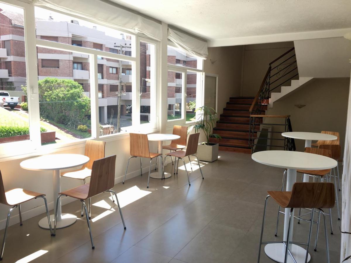 La Posada Hotel Пинамар Екстериор снимка